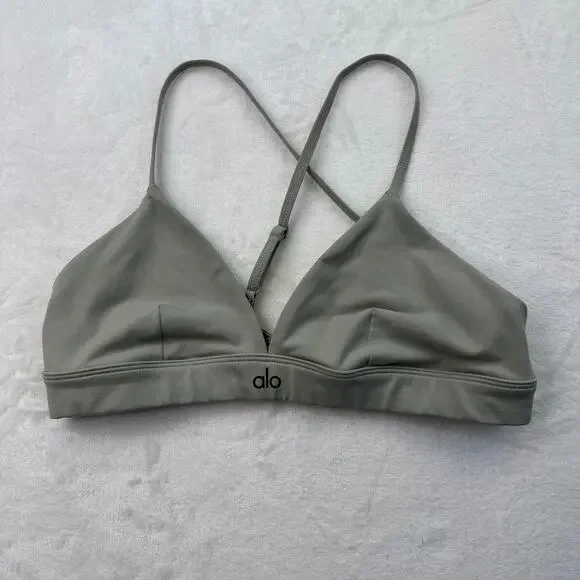 Alo Yoga Splendor Bra Limestone Size Medium EUC Light Sage Green Rare -  threedaughtersproperties.com
